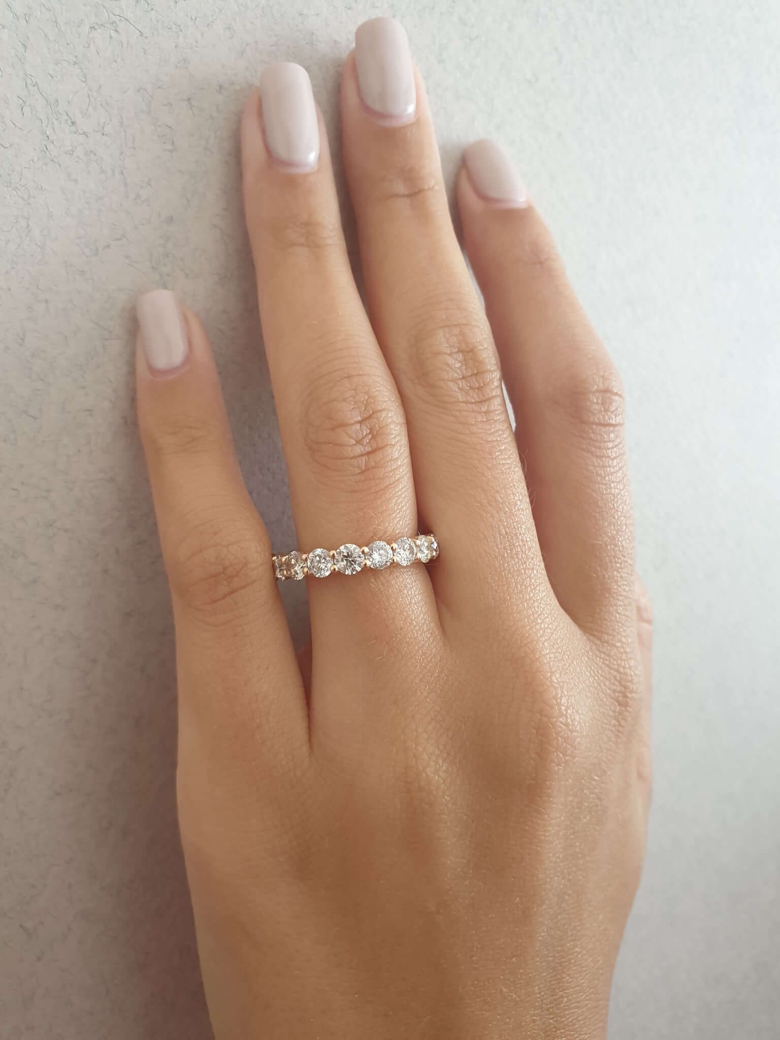 Read more about the article Wedding bands that pair well with your engagement ring